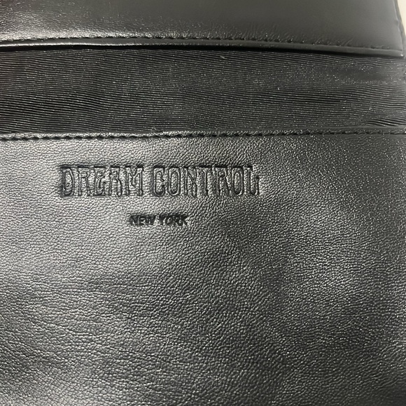 Dream Control Luxurious Black Quilted Velvet Clutch - Picture 8 of 8